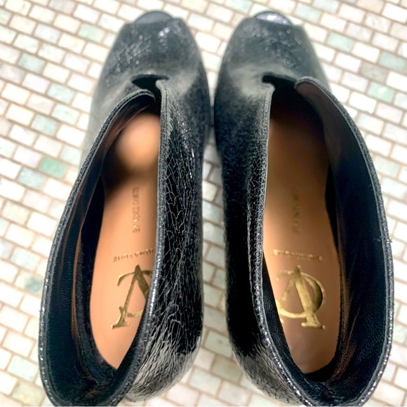 VINCE CAMUTO Black Opened Toe Booties - Picture 7 of 9